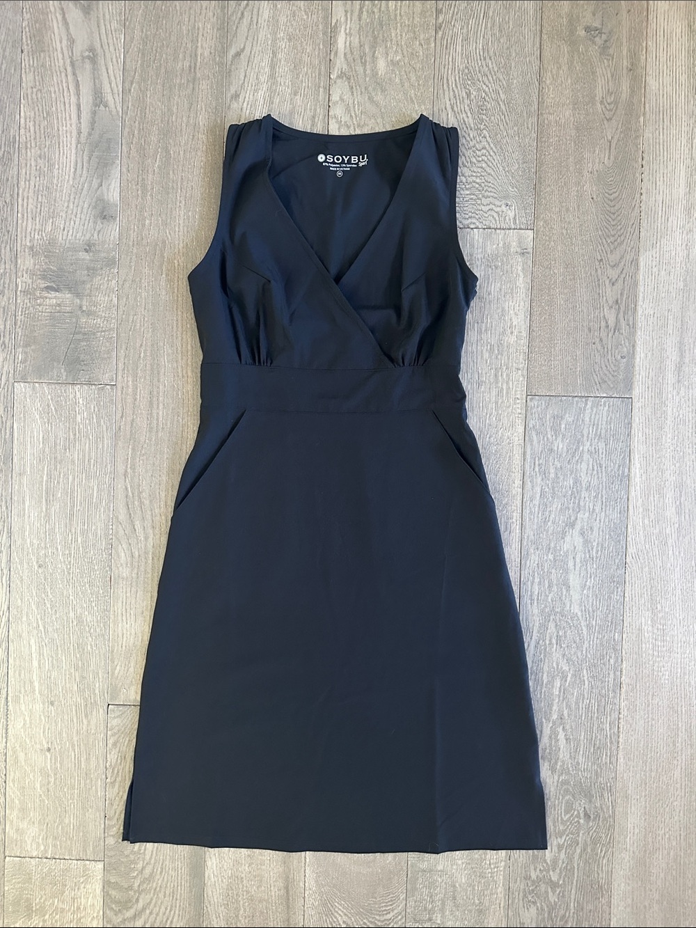 Soybu Black Sleeveless V-Neck Sheath Dress with Pockets